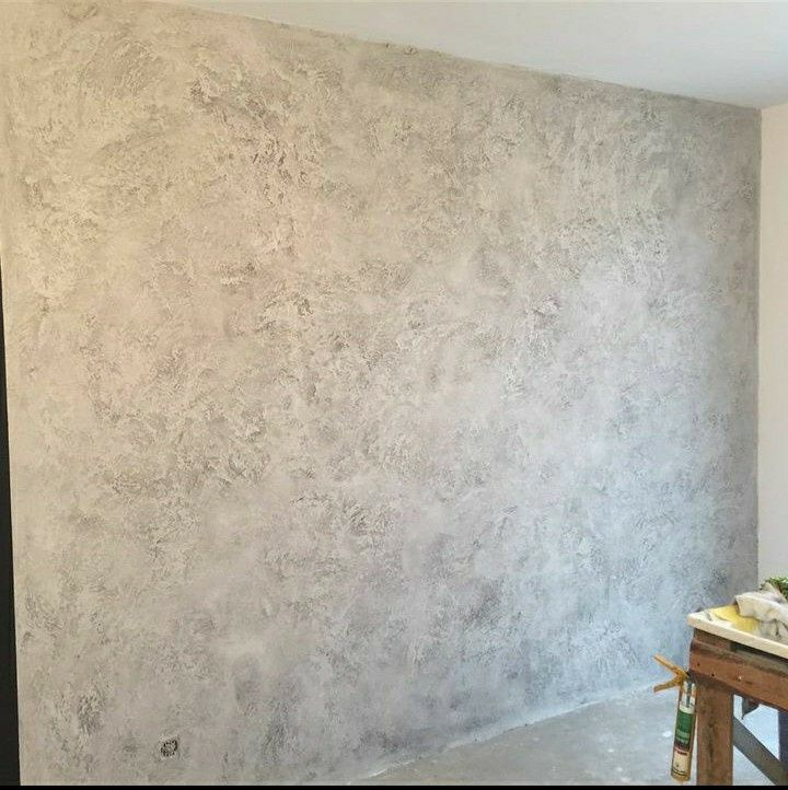 Stiuk, trawertyn, beton architektoniczny i inne tynki dekoracyjne