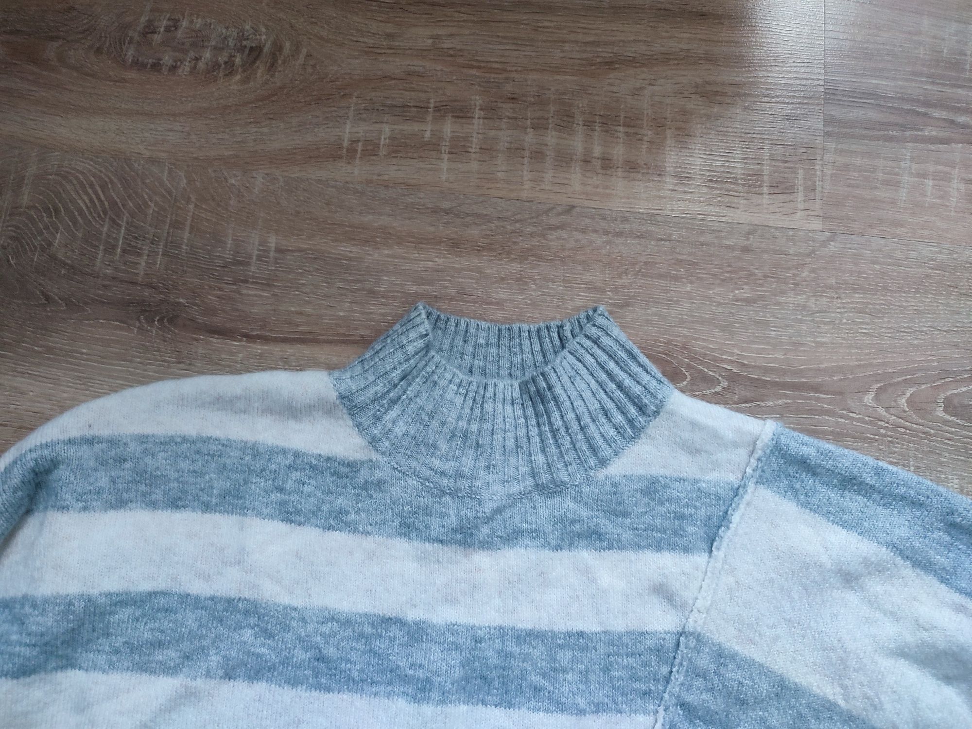 Sweter w paski George