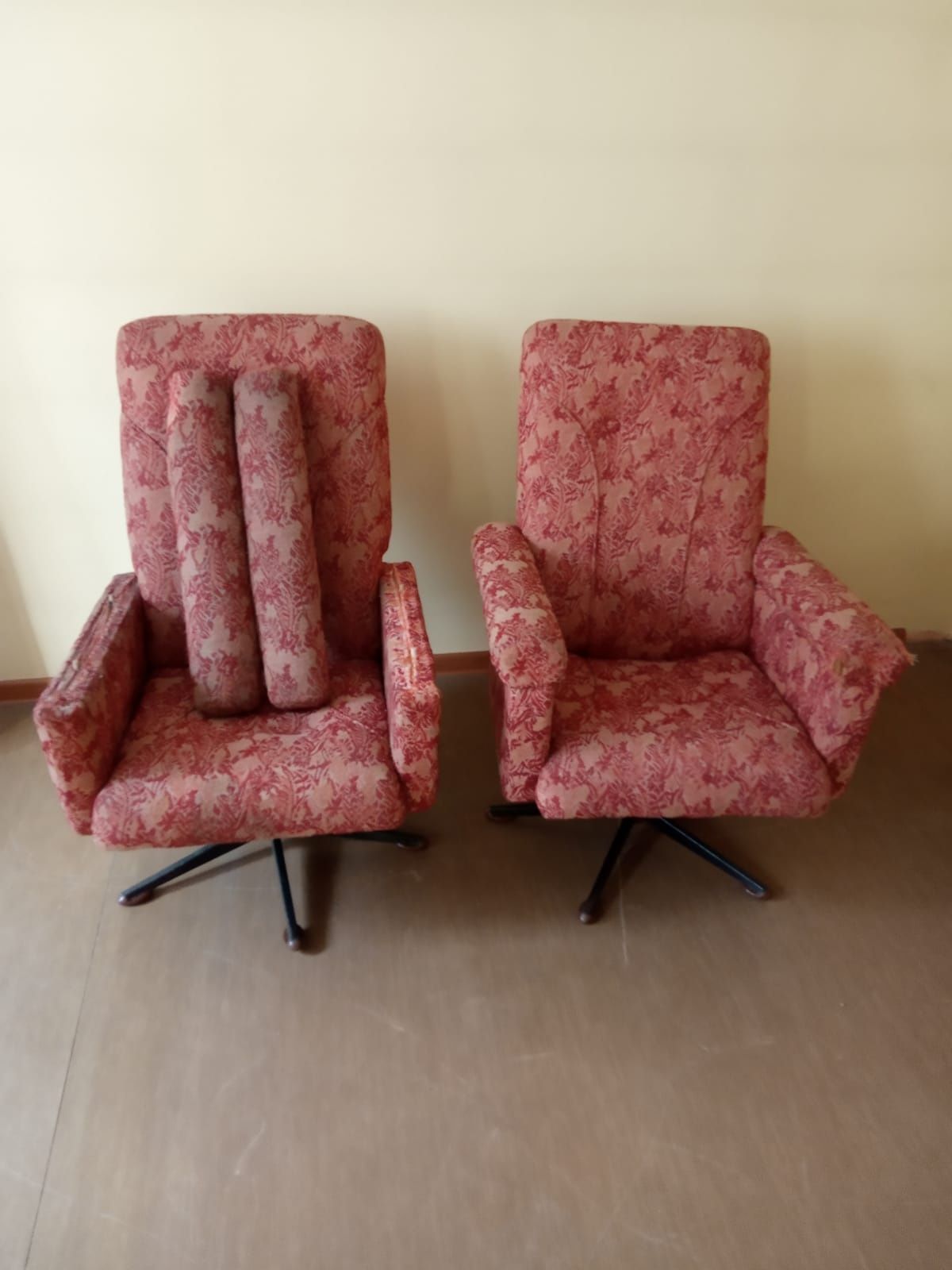 Fotele obrotowe do renowacji 120 szt