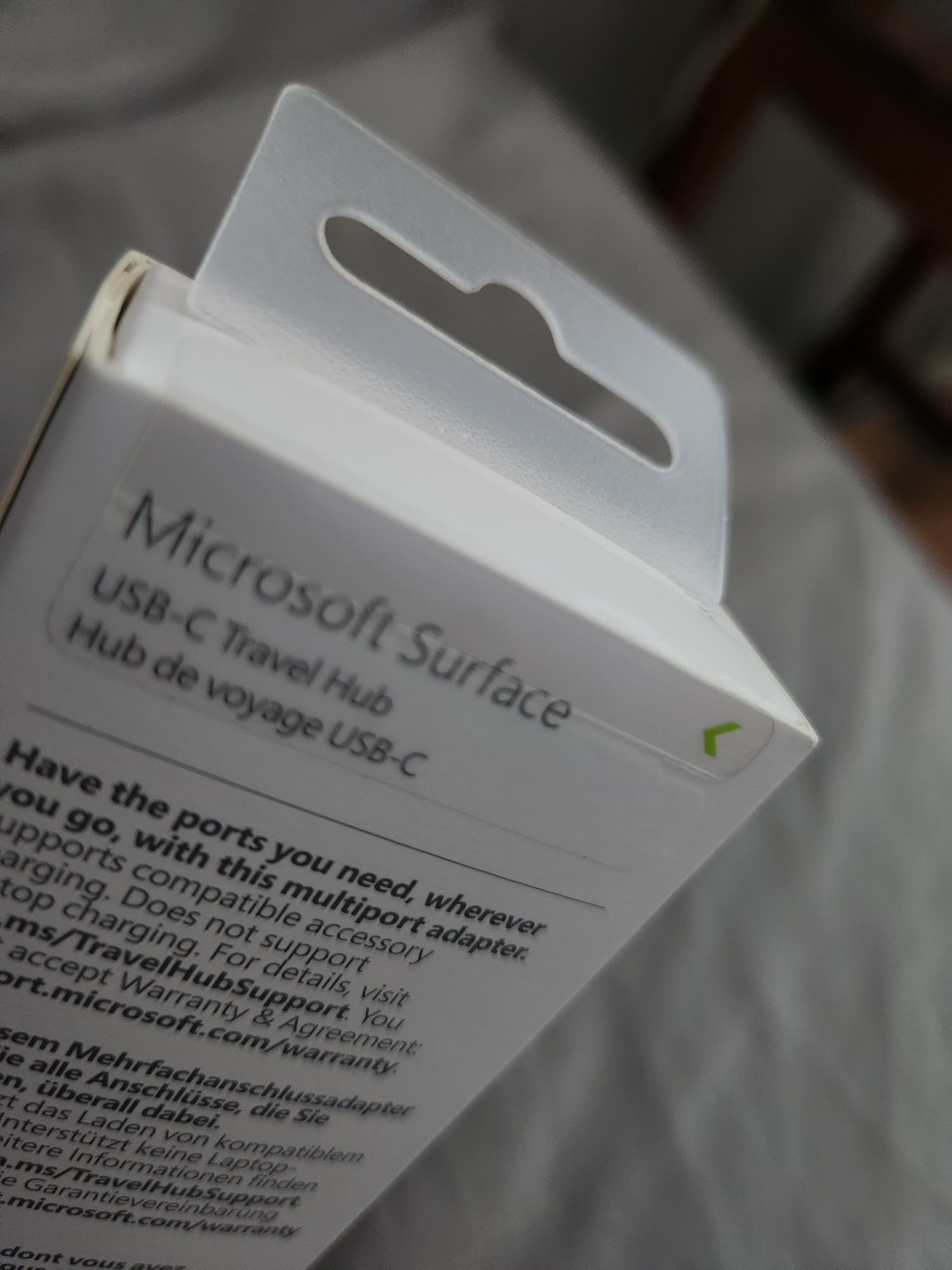 Microsoft Surface Travel Hub - nowy, nierozpakowany