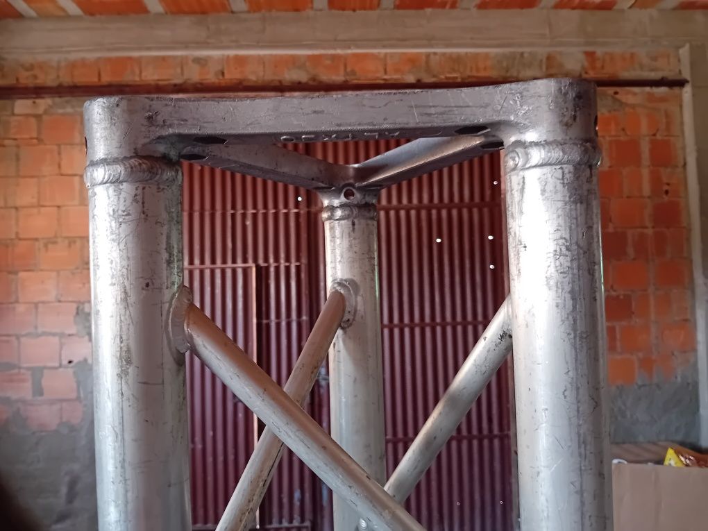 3 Truss 2 metros