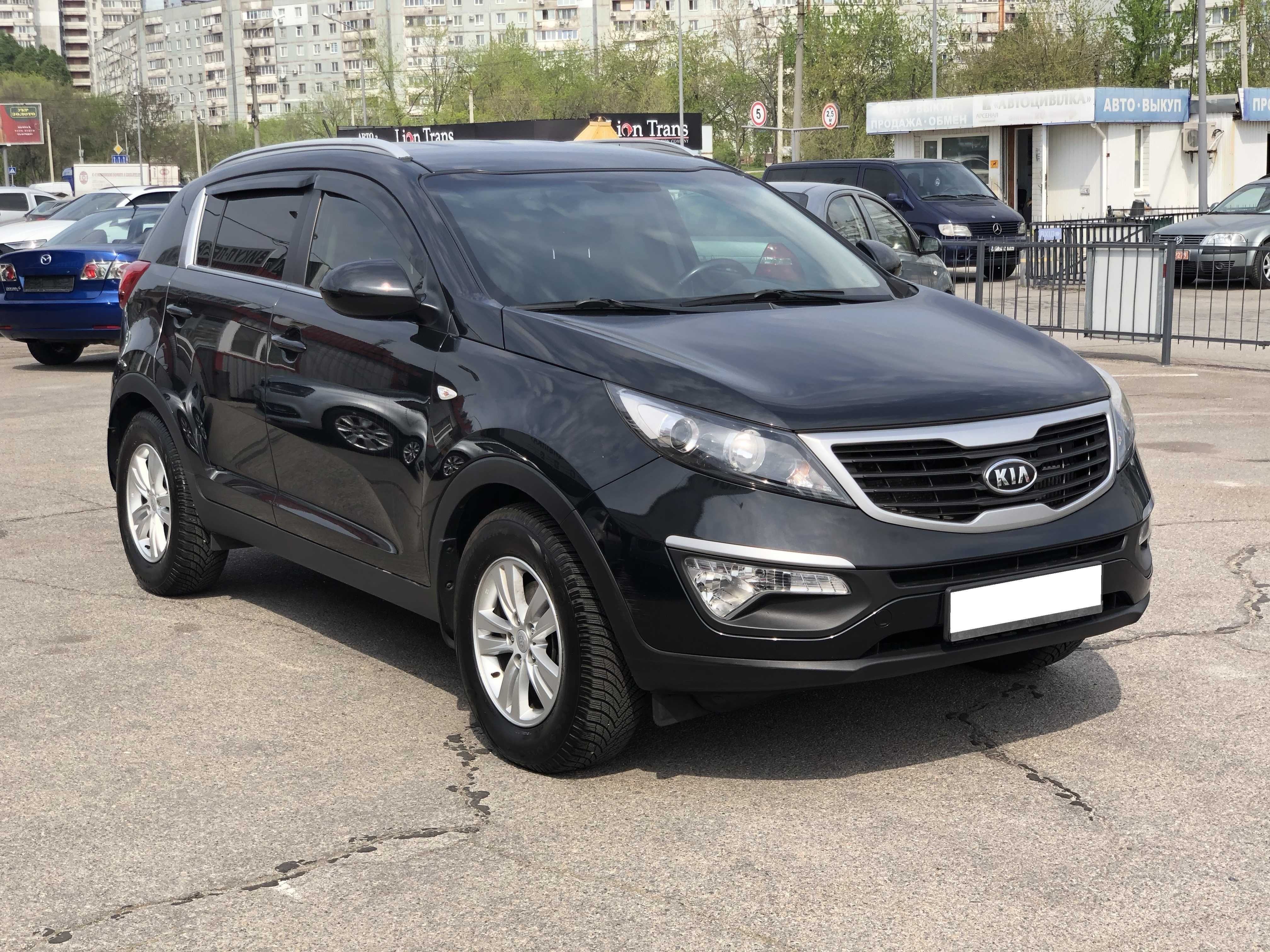 Продам ОФИЦИАЛЬНУЮ KIA Sportage 1.7 Turbo-Diesel 2011 года.