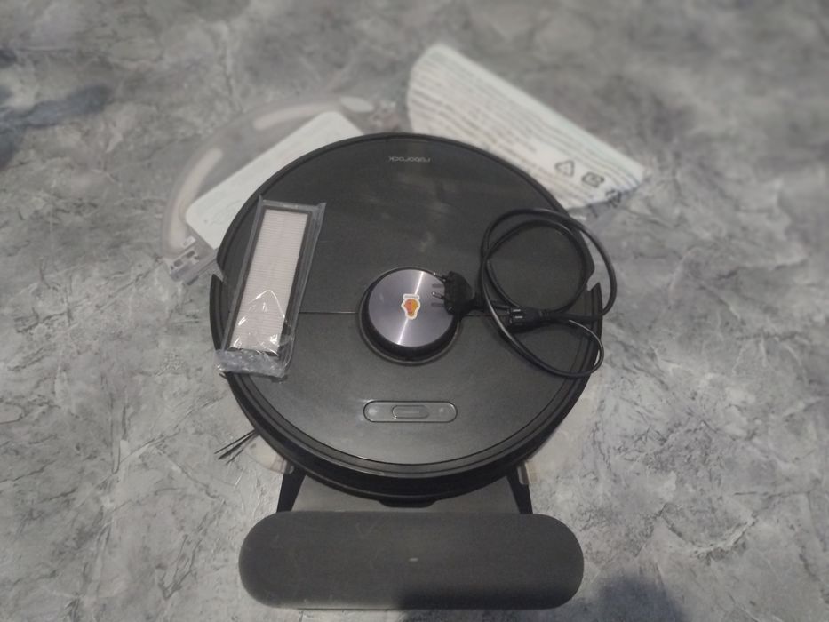 Миючий робот пилосос