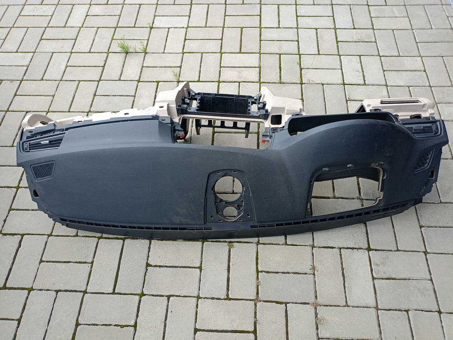deska rozdzielcza BMW F!0,F11