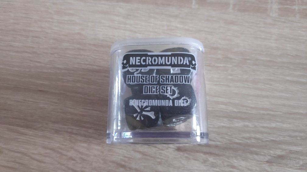 Necromunda house of shadow dice set