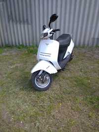 Продам Honda lead 90