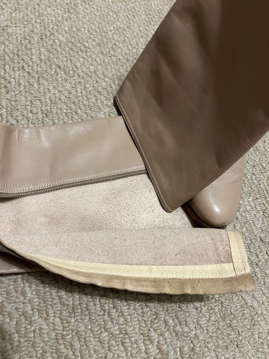 Жіночі чоботи шкіра бежеві