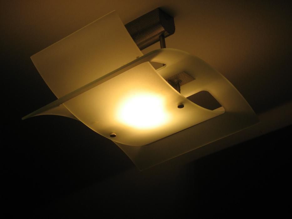 Dois Candeeiros de Teto Sala e Sala de Estar Tamanhos Diferentes