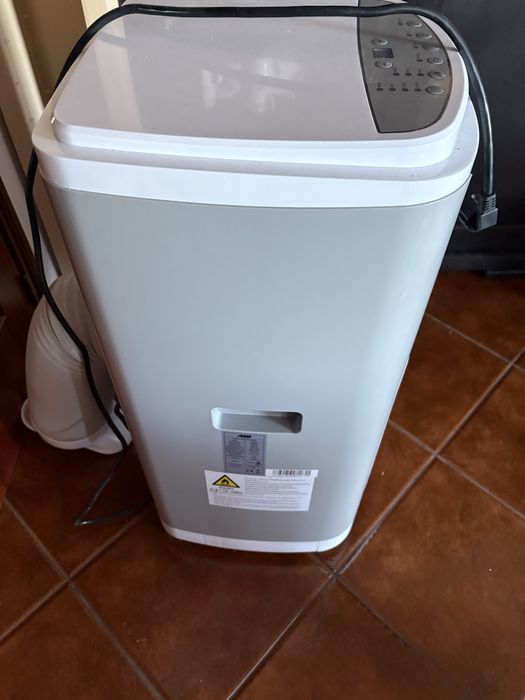 AC Portatil  - 3 meses funcionamento como novo