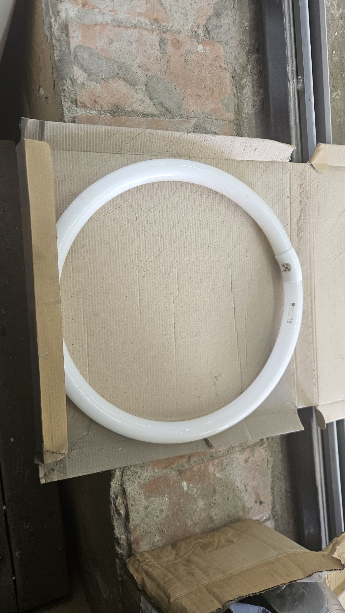 Lampa świetlówka okrągła Polamp 40W