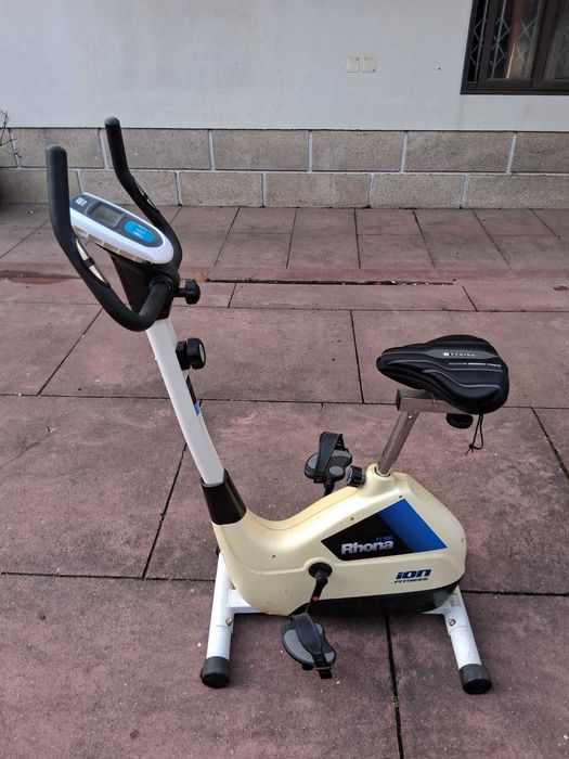 Bicicleta estática para exercício