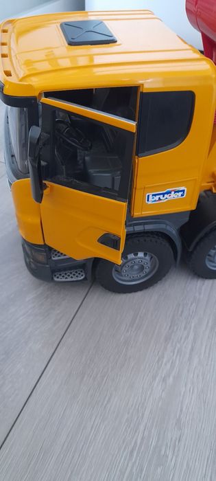 Bruder betoniarka scania