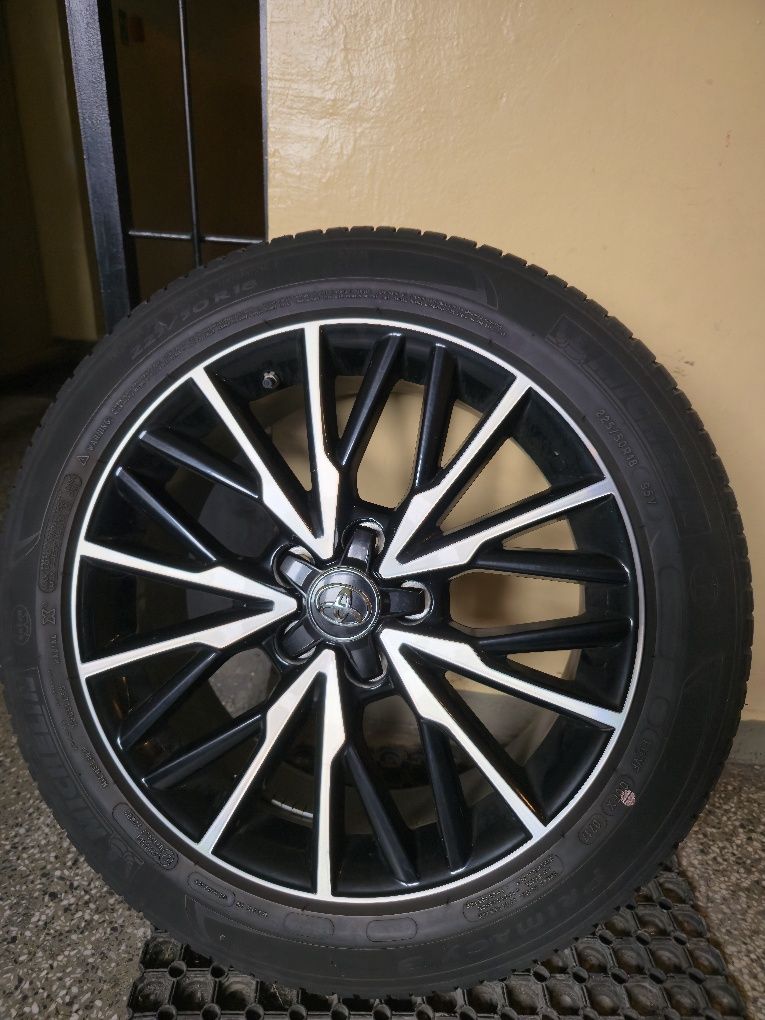 Felgi 18 Toyota CH-R 5x14.3 ET50