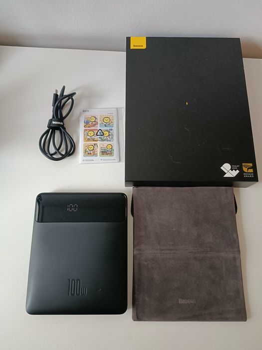 Powerbank Baseus Blade 20000mAh PD 100W
Cały komplet