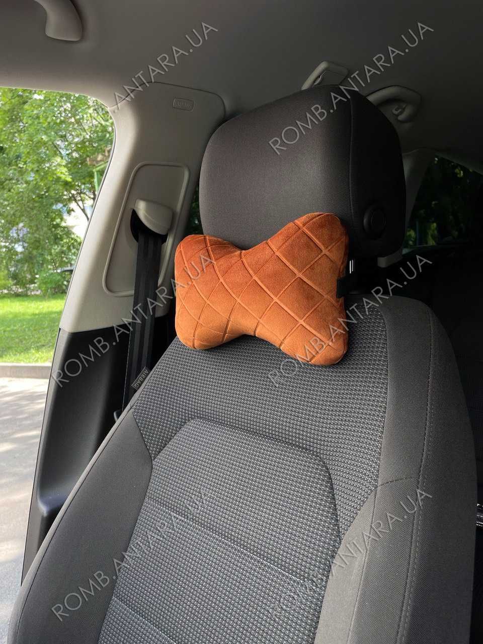 Подушка на підголовник в сидіння авто Алькантара / Екошкіра