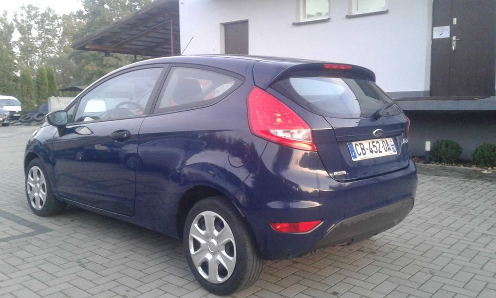 Ford Fiesta VAT 1   dostawczak mały przebieg