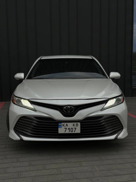 Toyota Camrу 70 2018