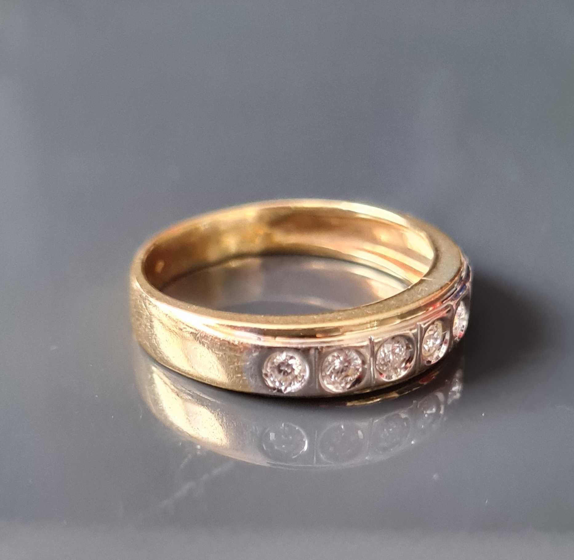 Złoty pierścionek 18K z Brylantami 0,38ct Vs-Si W.4200zł
