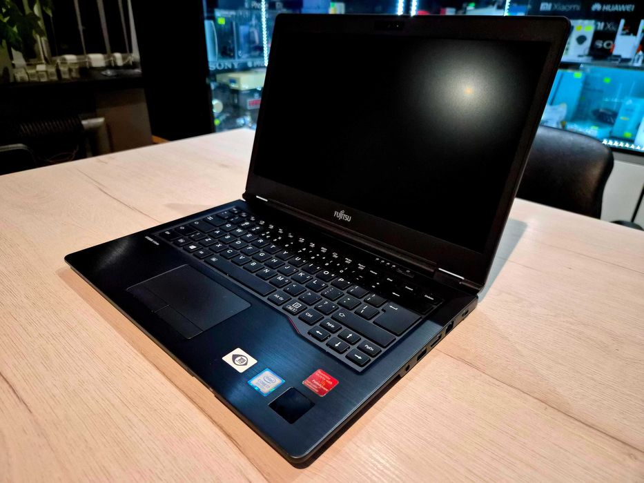 Fujitsu LifeBook U748, intel i7, 8gb ram, SSD, FullHD, Windows 11