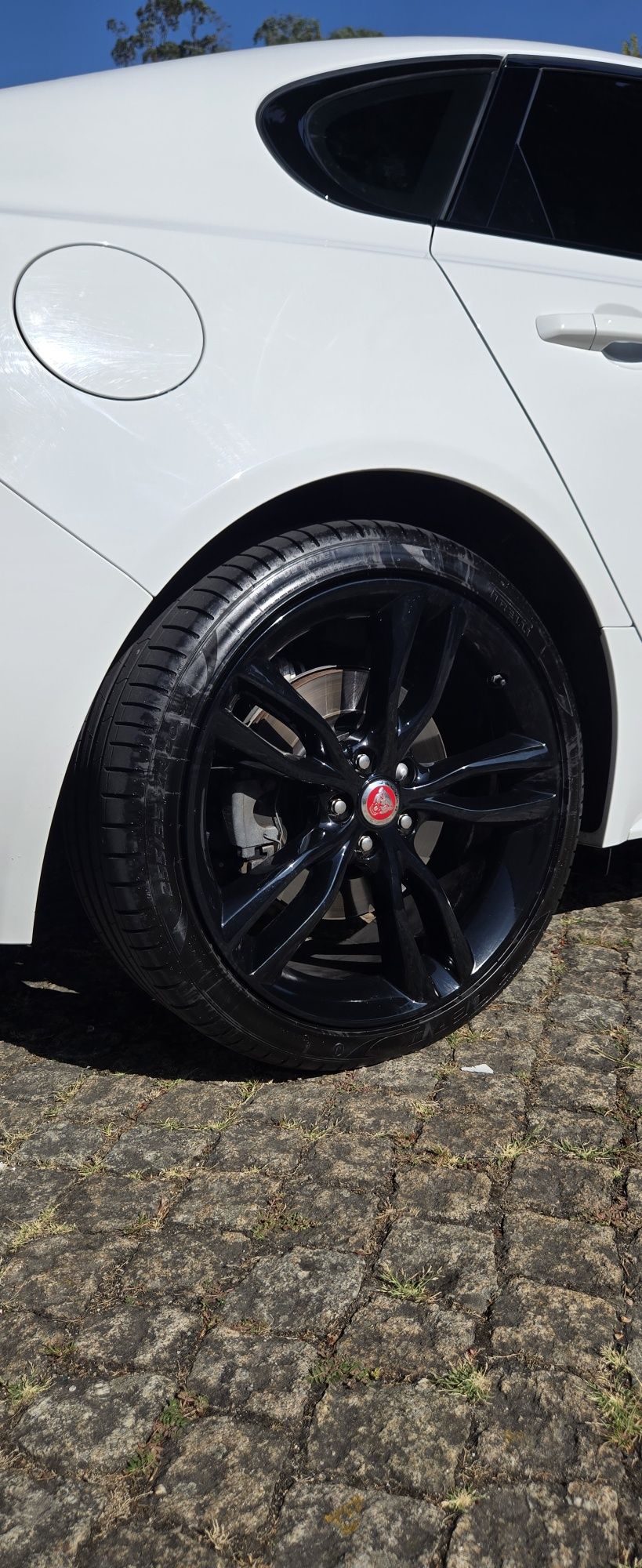 JAGUAR XF AUT. 2.0d 190cv - R SPORT - 2016 - FULL EXTRAS - C/Novo