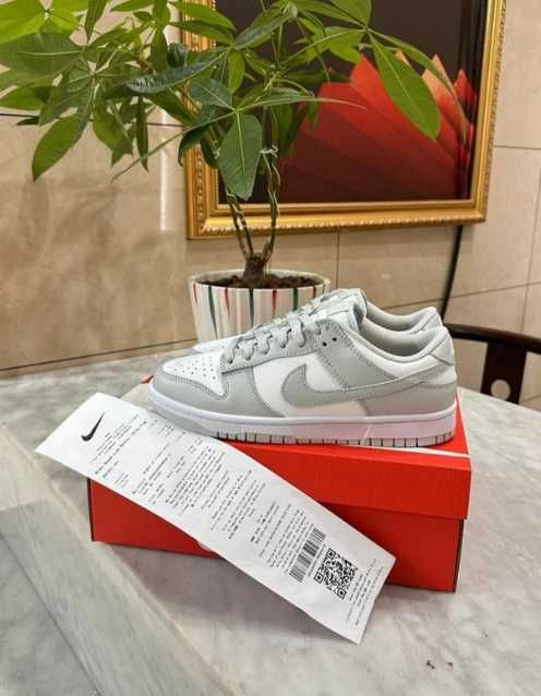 koszykówki "Nike Dunk Low Grey Fog R.40.5