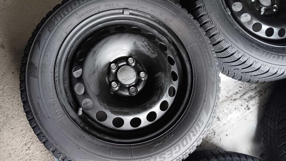 Koła , felgi stalowe 5x100 15" et 40 VW, SKODA oryginał 185/65/15