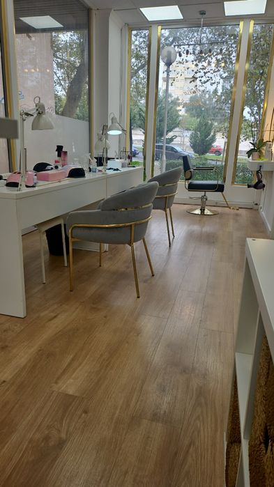 Alugo mesa manicure centro de lisboa