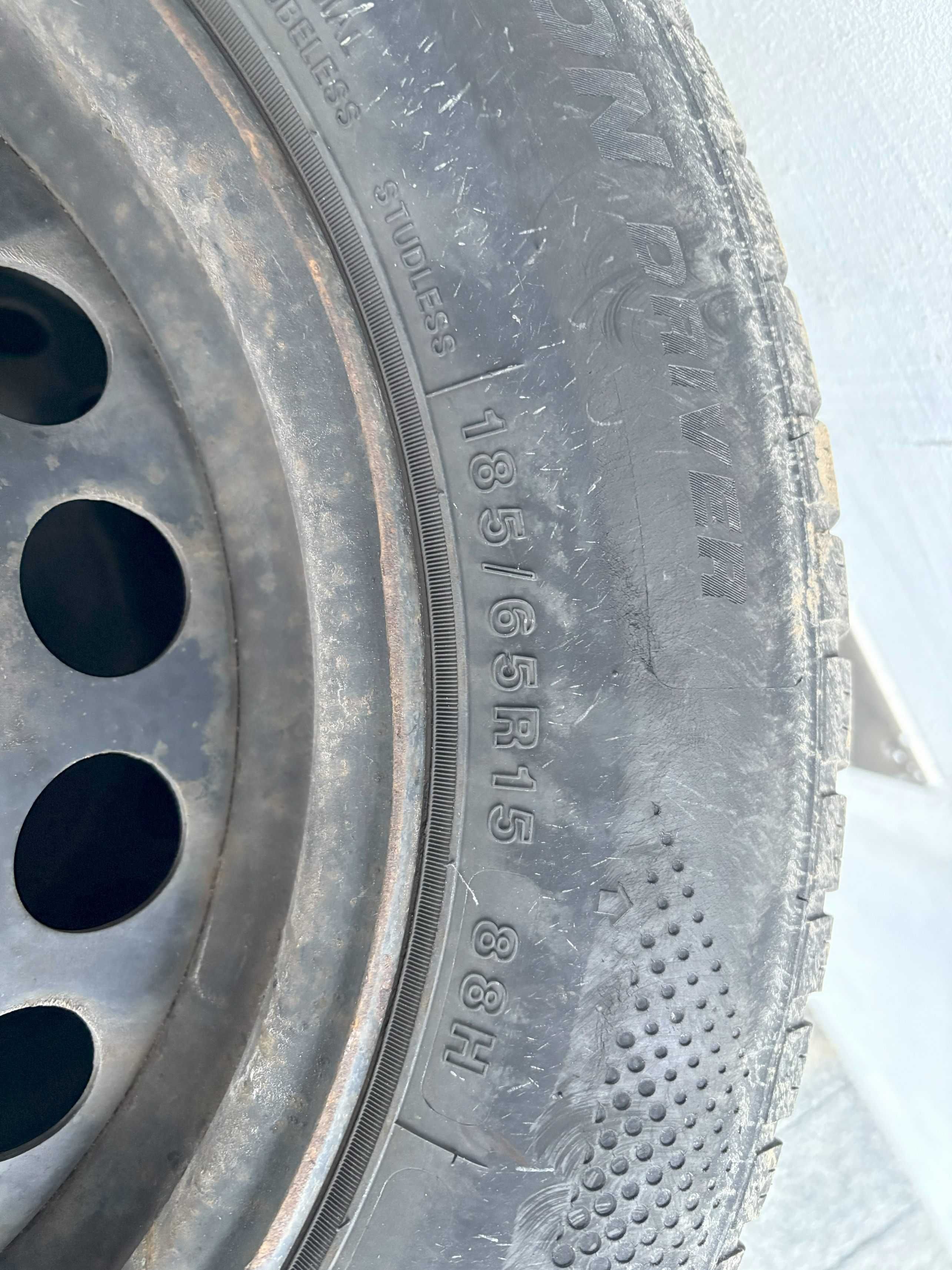 Koła, felgii Renault Clio IV 4, 15' ET40, opony całoroczne 185/65/r15