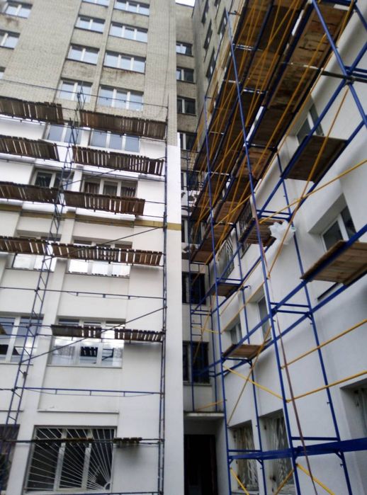Оренда фасадного риштування, вишок-турів, міні-підмостей, драбин