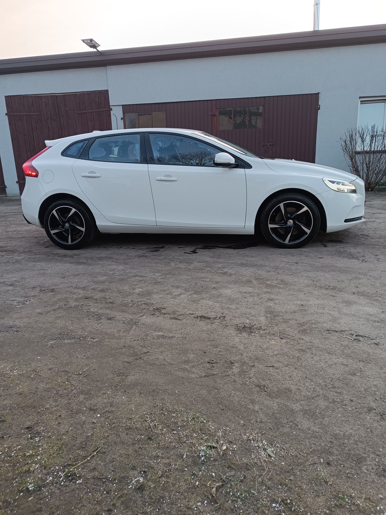 Sprzedam Volvo V40
