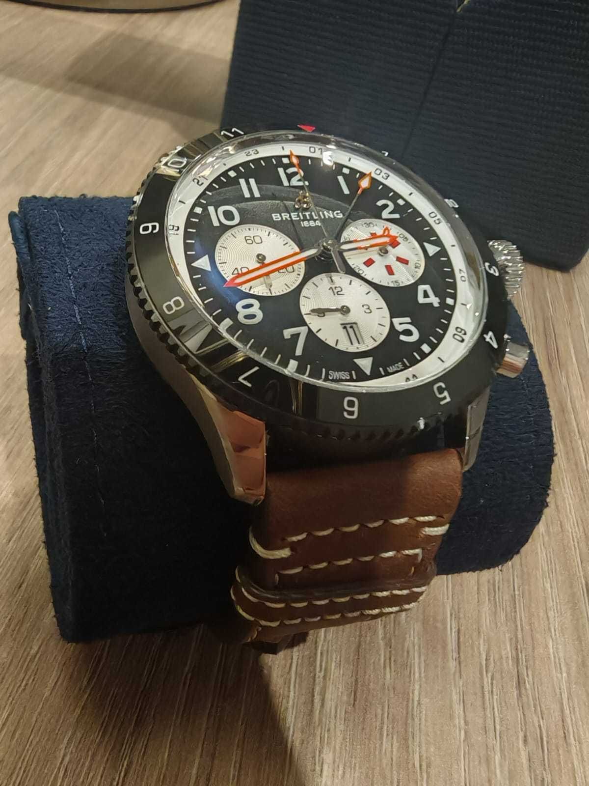 Zegarek Breitling Avi B04 Chronograph Gmt 46 Super Mosquito full set