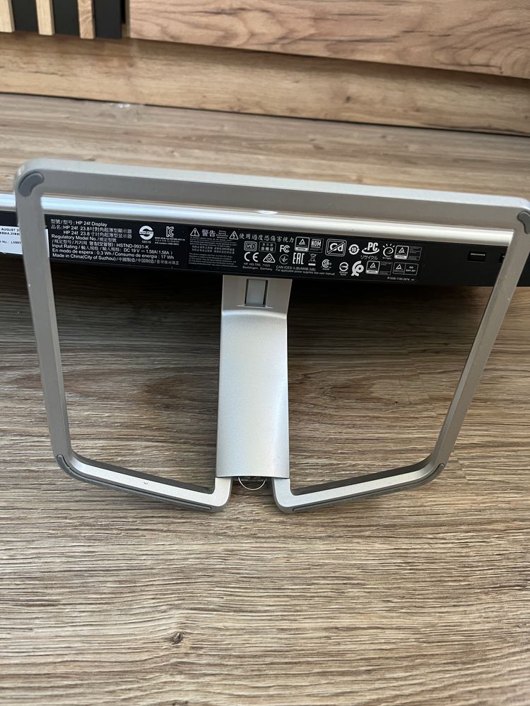 Monitor HP 24f.
