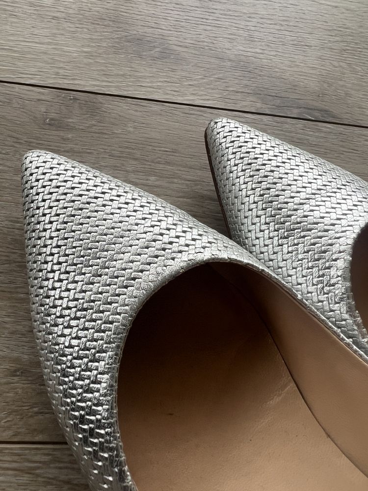 Туфлі жіночі сріблясті