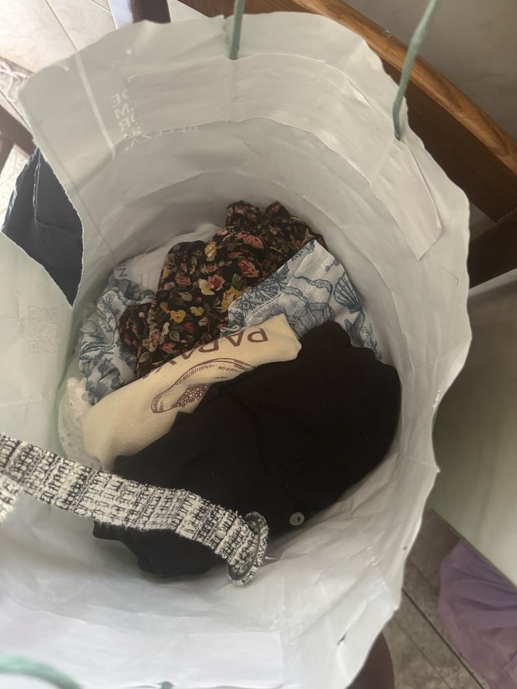 Doação de roupas mulher tamanho P