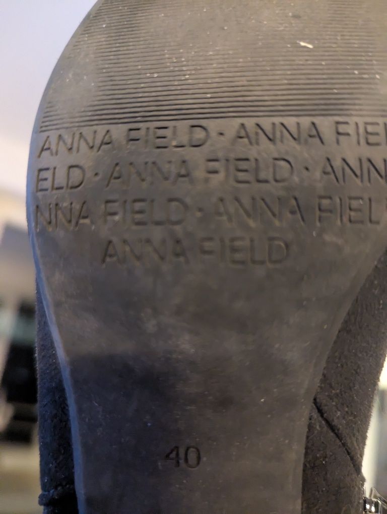 Czarne botki zamszowe Anna Field r. 40