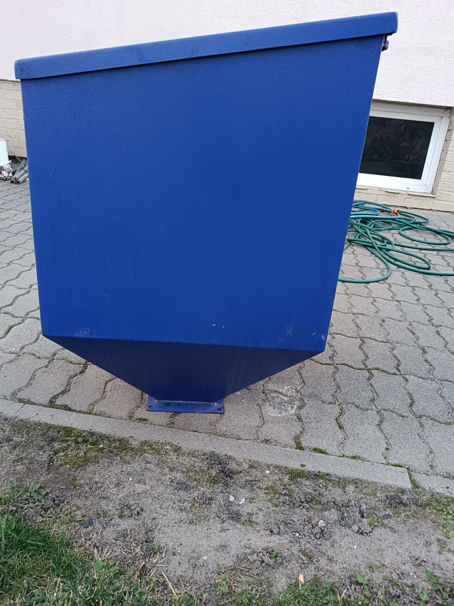 Sprzedam kosz zasypowy