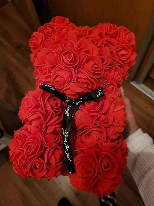 Miś czerwony róże ozdoba