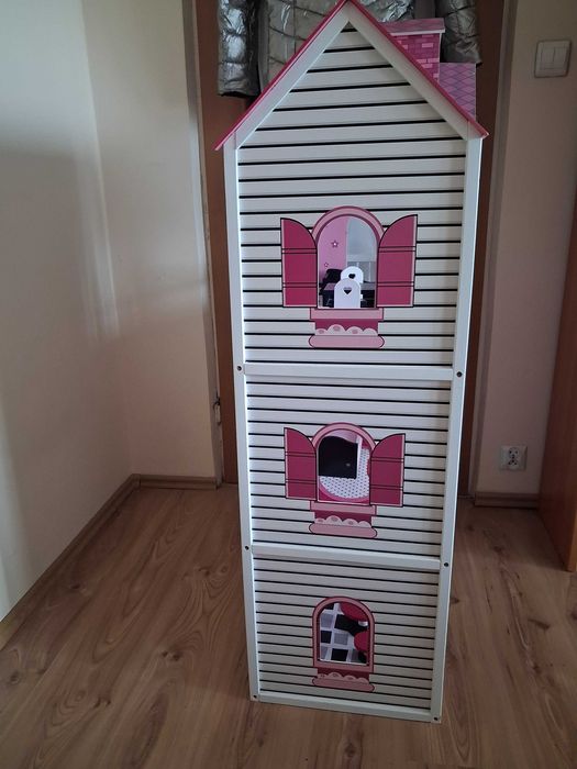 Domek dla lalek duży drewniany z windą Kidkraft