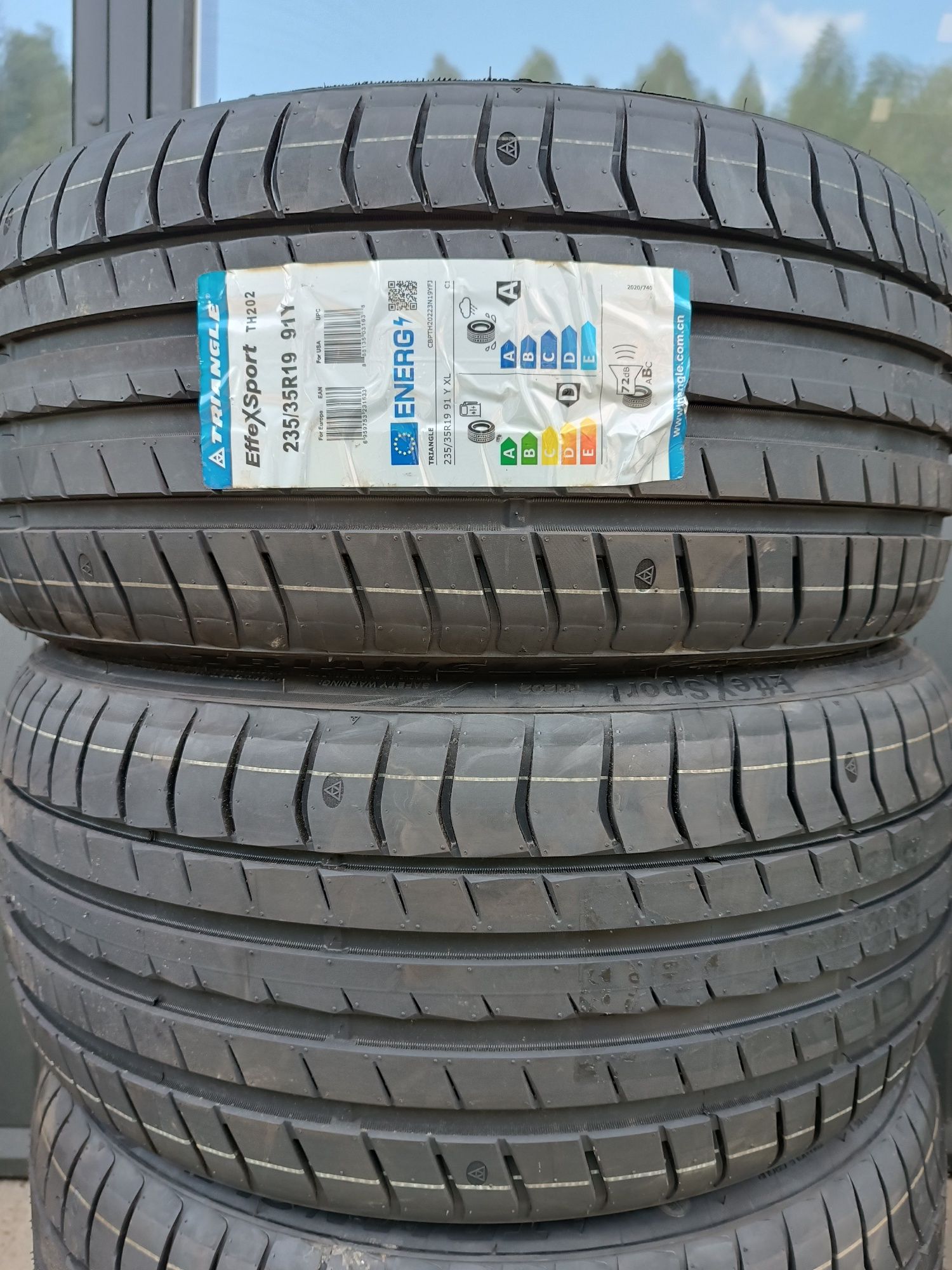 Літні шини 235/35/19 Triangle EffeX Sport НОВІ