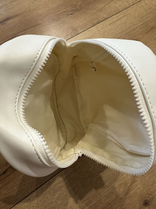 Mały plecak dla dziewczynki do przedszkola