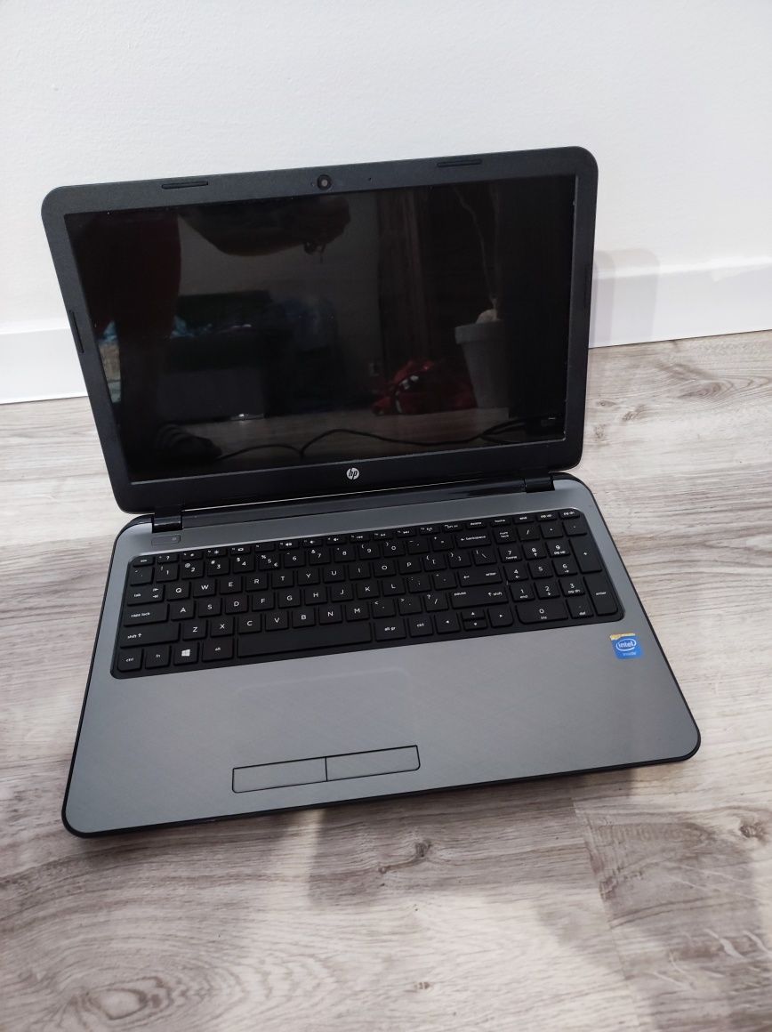 Laptop HP zepsuty