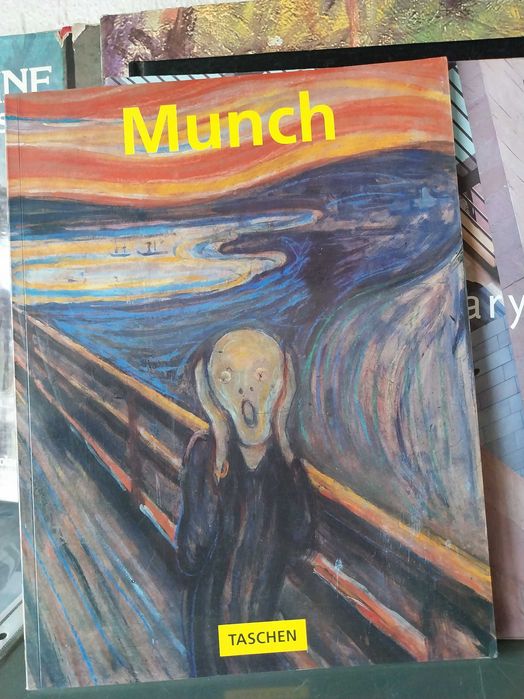 Livros Taschen e Hamlyn