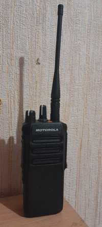 Радіостанція Motorola r7a