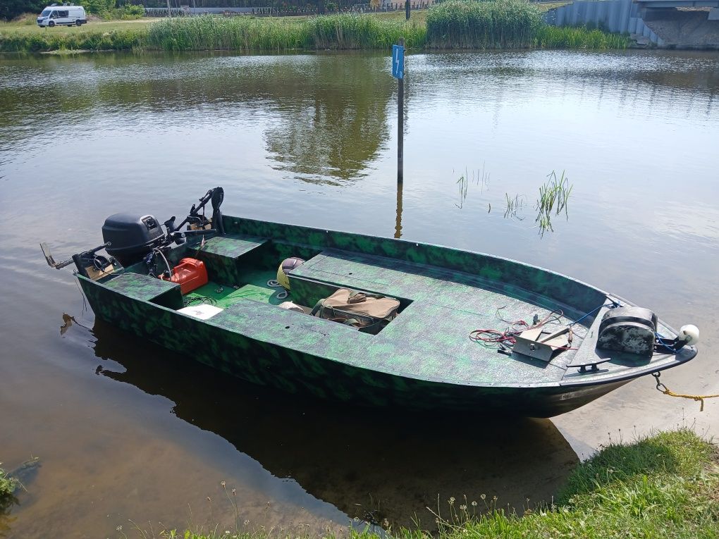 Łódka, łódź wędkarska sumowa. Zamiana