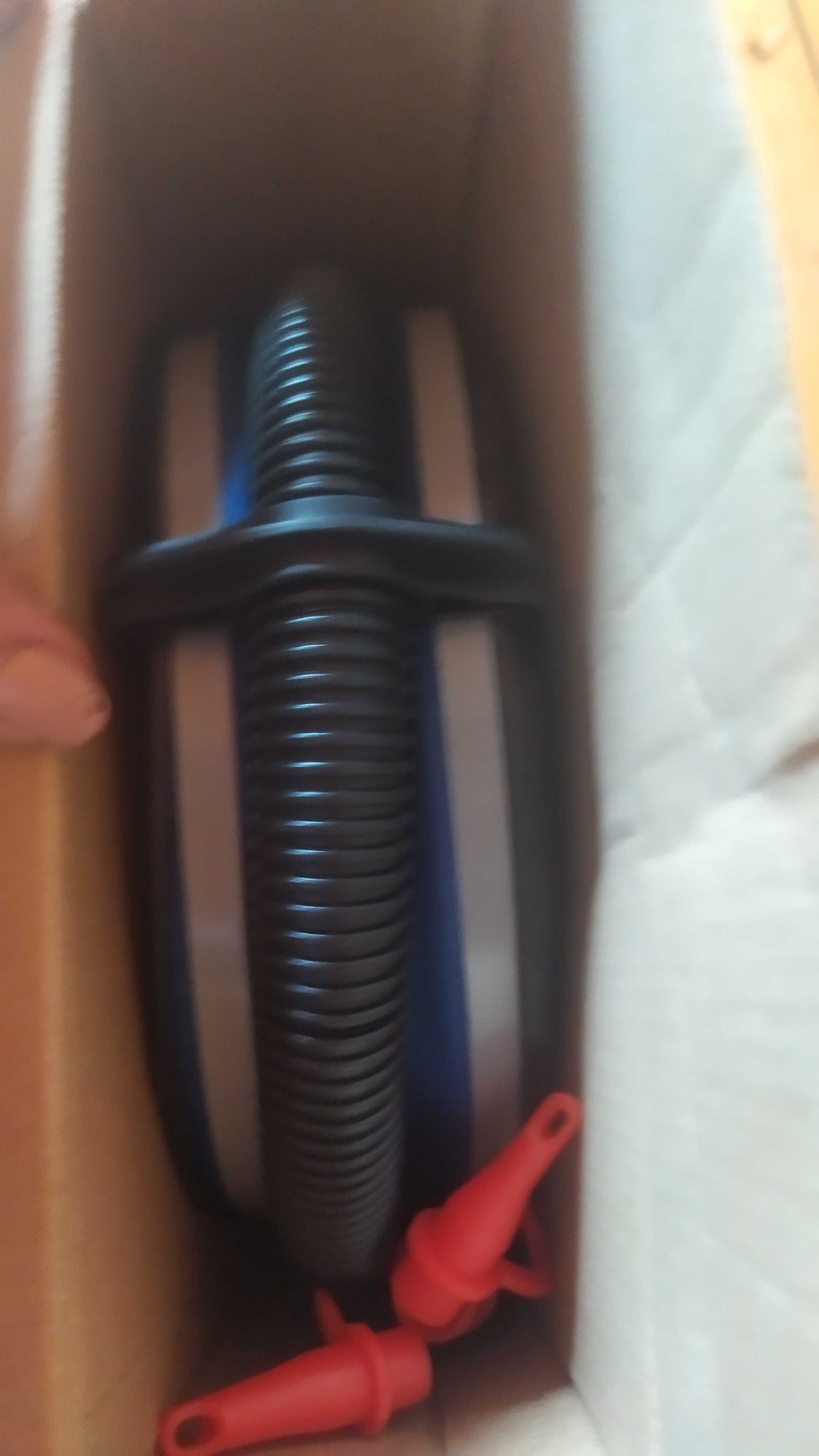 Nowa pompka nożna Intex do pompowania piłek, materacy