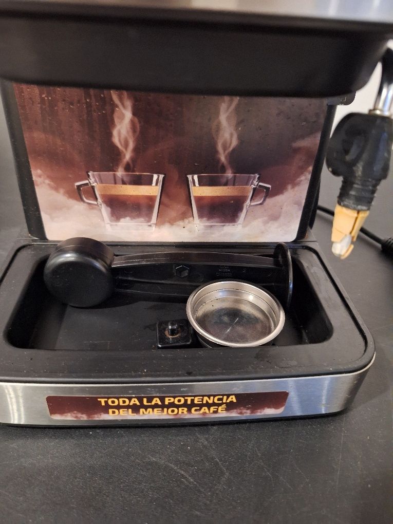 Ekspres kolbowy CECOTEC Power Espresso 20 Professionale