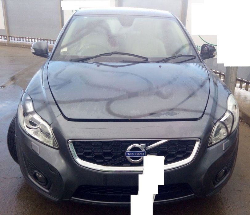 VOLVO C30 1.6D DE 2010 DISPONÍVEL PARA PEÇAS FRENTE VENDIDA