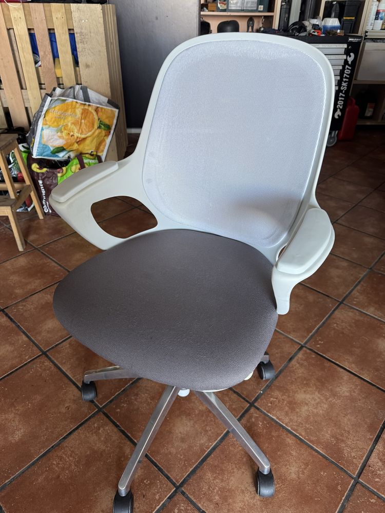 Cadeira de escritorio
