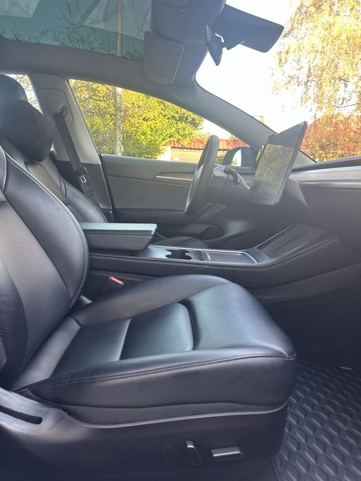 TESLA MODEL 3 2022 м/р | LFP | Тепловий насос | Обвіс | R19