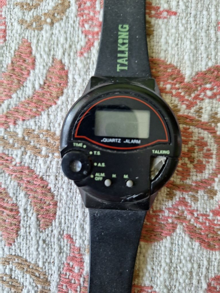 Zegarek Ultmost Talking Watch Retro